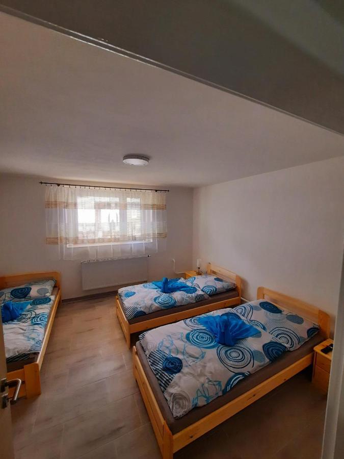 Apartmán Sen Petrov Exterior foto
